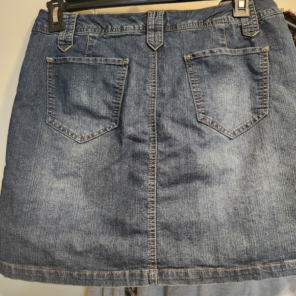 St. John's Bay Denim Blue Mini Skirt - Picture 2 of 4
